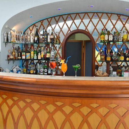 Hotel Felix Terme Иския Екстериор снимка